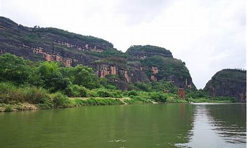 龙虎山风景区_龙虎山风景区旅游攻略